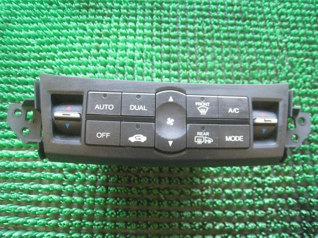 Панель управления отопителя для Honda Accord 8 (CU) 79600TL2A01ZA от компании Авторазбор Моторист-НН - фото 1