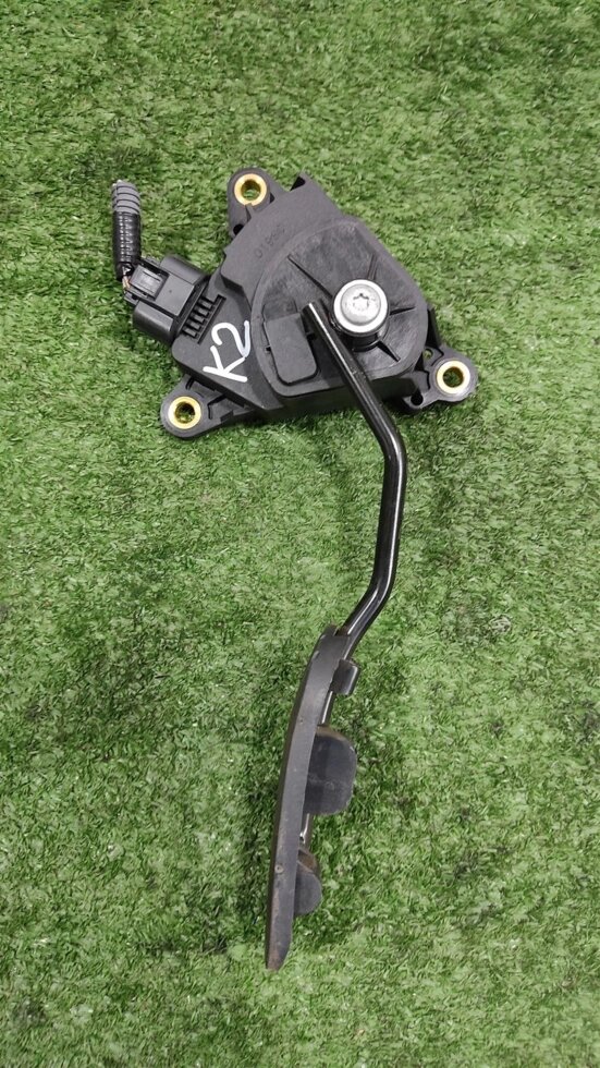 Педаль газа электронная для Nissan Tiida 18002EW000 от компании Авторазбор Моторист-НН - фото 1