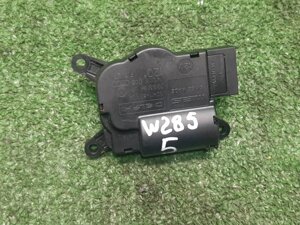 Моторчик заслонки печки для VOLKSWAGEN Touareg (7L) 52411483R04