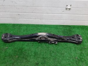 Опора редуктора переднего для VOLKSWAGEN Touareg (7L) 7L6399225P