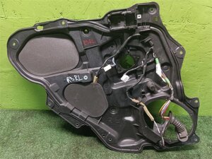 Накладка двери для Mazda 3 (BK) BP4K7397XE