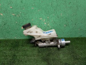 Цилиндр тормозной главный для Toyota Avensis T25 4720105090