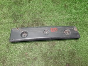 Площадка номерного знака для Mitsubishi Grandis 6430A016