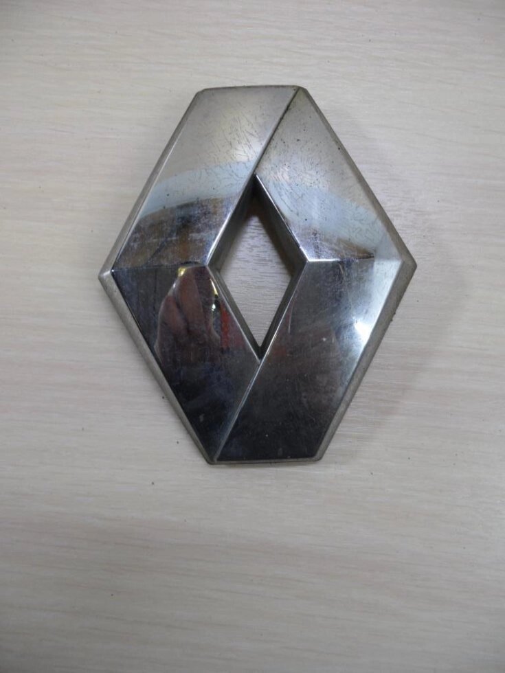 Эмблема багажника для Renault Espace 4 (JK) 8200110420 - доставка