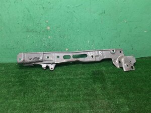 Кронштейн крыла правого переднего для Renault Megane 2 (LM0C) 8200115495