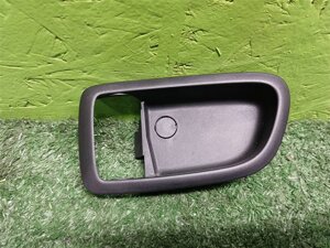 Накладка двери для Mazda 3 (BK) D35059303A02