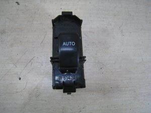 Кнопка стеклоподъемника для Lexus RX300 (MCU35) 8403048070