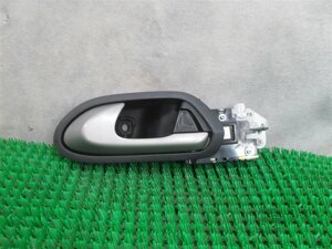 Ручка двери внутренняя левая для Honda Civic 4D (FD) 72160SNAA21ZD