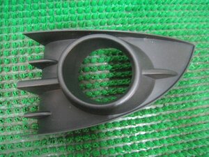 Рамка ПТФ левая для Renault Scenic 2 (JM) 7701477302