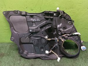 Накладка двери для Mazda 3 (BK) BP4K5997XE