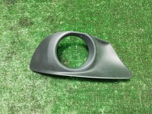 Рамка ПТФ правая для Toyota Verso R2 814810F020