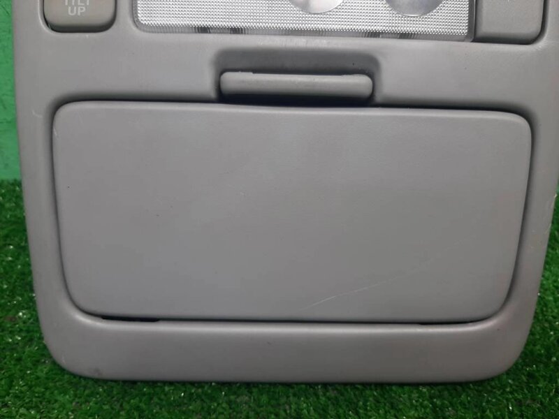 Хромированные накладки на передний и задний плафон в потолке Lexus RX270 RX350 R