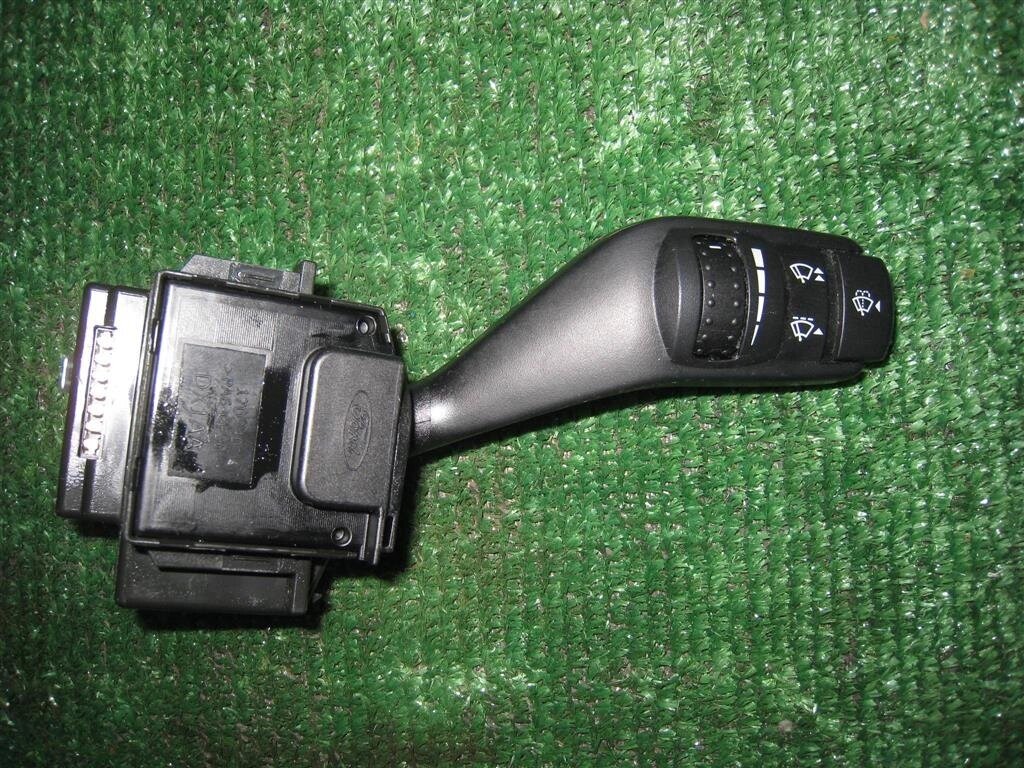 Подрулевой переключатель стеклоочистителя для Ford Focus 2 (CB4) 1350067 от компании Авторазбор Моторист-НН - фото 1