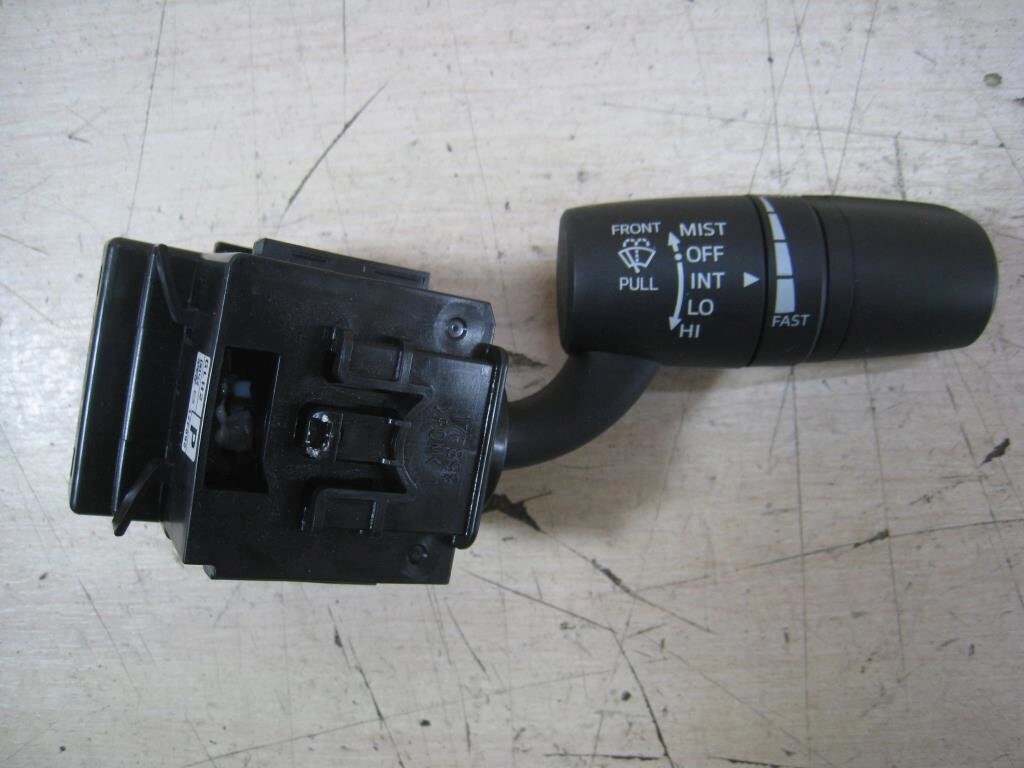 Подрулевой переключатель стеклоочистителя для Mazda 6 (GJ) GLH266128 от компании Авторазбор Моторист-НН - фото 1