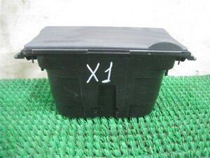 Подстаканник для Mazda 3 (BL) BBP36439XB