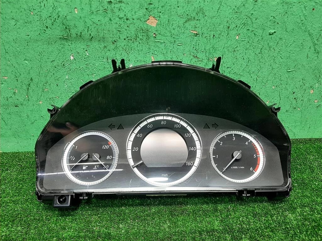Приборная панель для Mercedes Benz C-Class W204 A2045403248 от компании Авторазбор Моторист-НН - фото 1