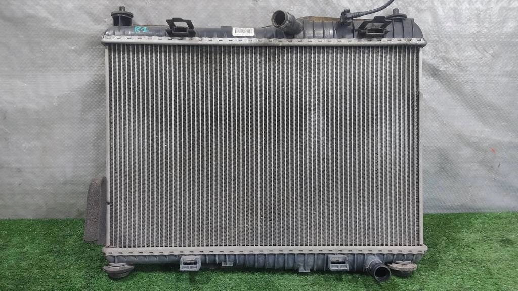 Радиатор охлаждения для Ford Fiesta (CB1) 2029176 от компании Авторазбор Моторист-НН - фото 1