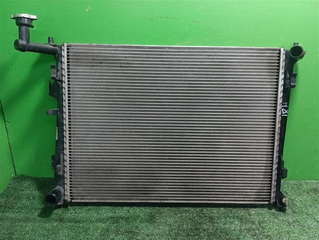 Радиатор охлаждения для KIA CEED (ED) 253101H000 от компании Авторазбор Моторист-НН - фото 1