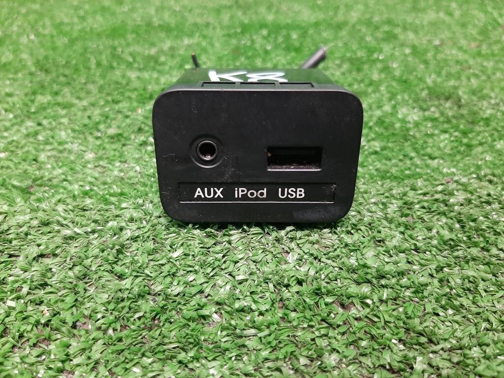 Разъем USB для KIA Sportage 3 (SL) 961103W500 от компании Авторазбор Моторист-НН - фото 1