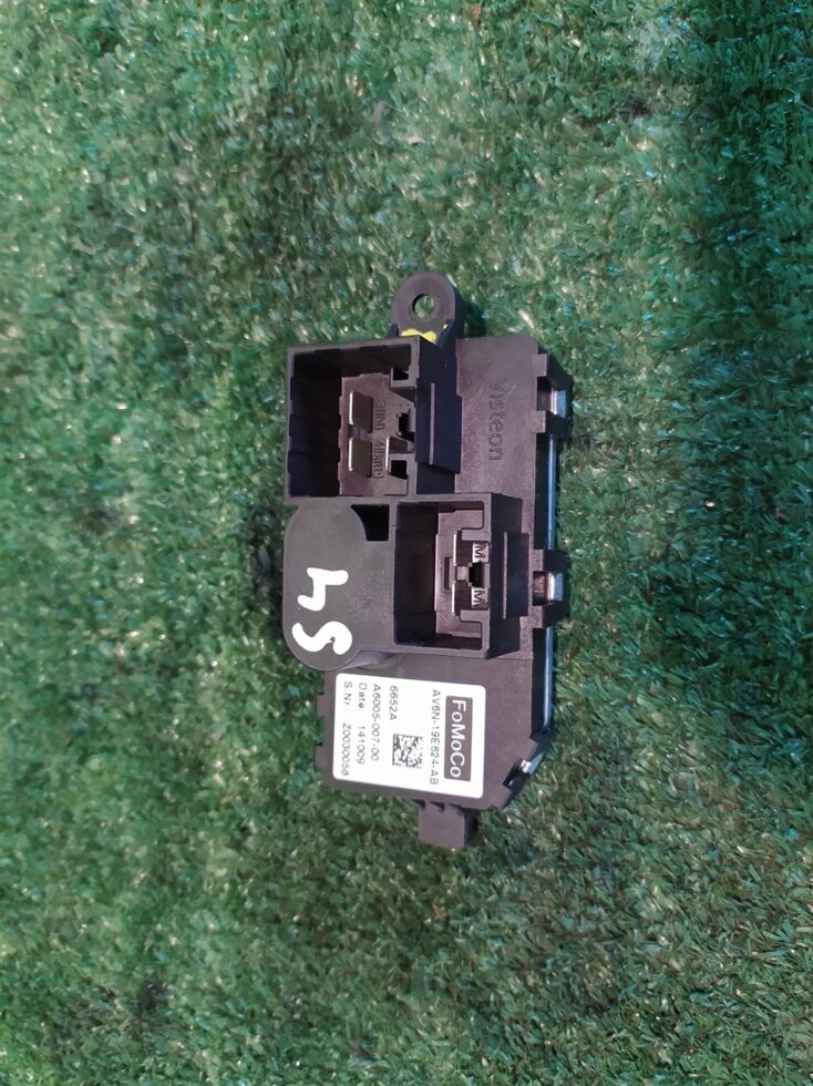 Резистор отопителя для Ford Focus 3 (CB8) 1888653 от компании Авторазбор Моторист-НН - фото 1