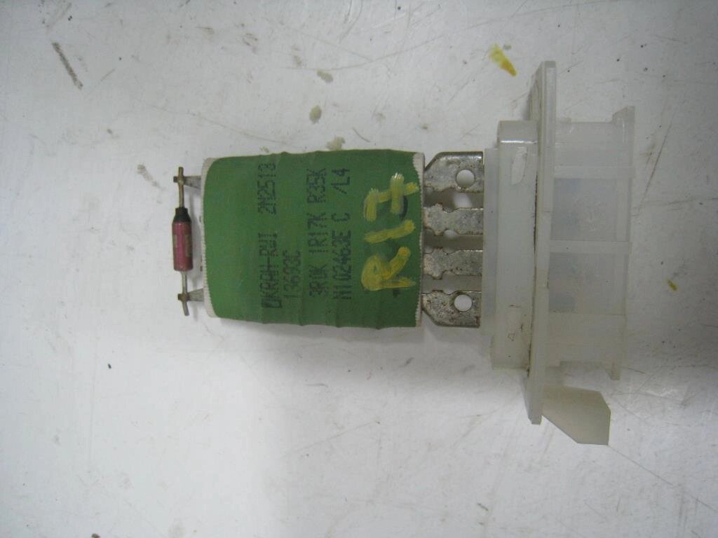 Резистор отопителя для Renault Sandero 1 (BS11) 6001547488 от компании Авторазбор Моторист-НН - фото 1