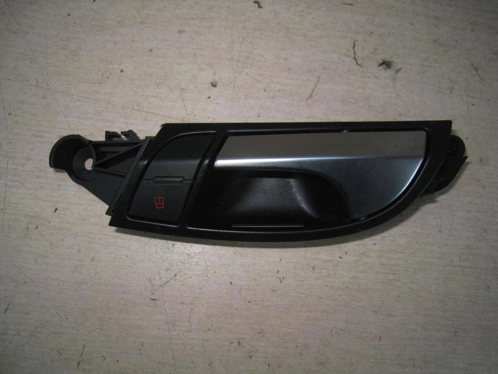 Ручка двери внутренняя левая для Audi Q7 (4LB) 4L0837019AH77 от компании Авторазбор Моторист-НН - фото 1