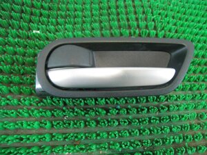 Ручка двери внутренняя левая для Mazda 3 (BL) BBM473330C02