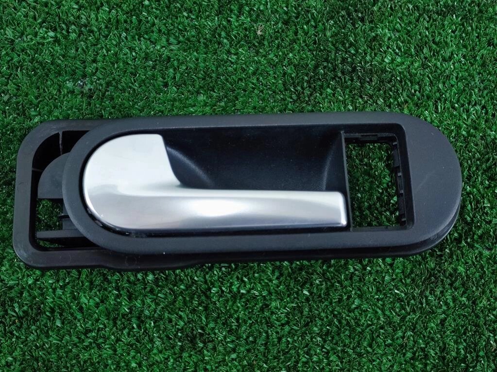 Ручка двери внутренняя левая для VOLKSWAGEN Golf Plus 5M0837113B от компании Авторазбор Моторист-НН - фото 1