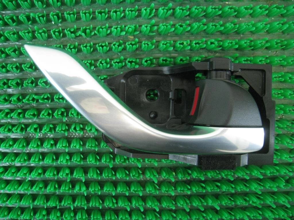 Ручка двери внутренняя правая для Mazda 6 (GJ) GHP958330A от компании Авторазбор Моторист-НН - фото 1