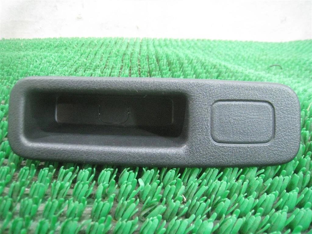 Ручка крышки багажника внутренняя для Honda Accord 7 (CL) 84442SED003ZA от компании Авторазбор Моторист-НН - фото 1