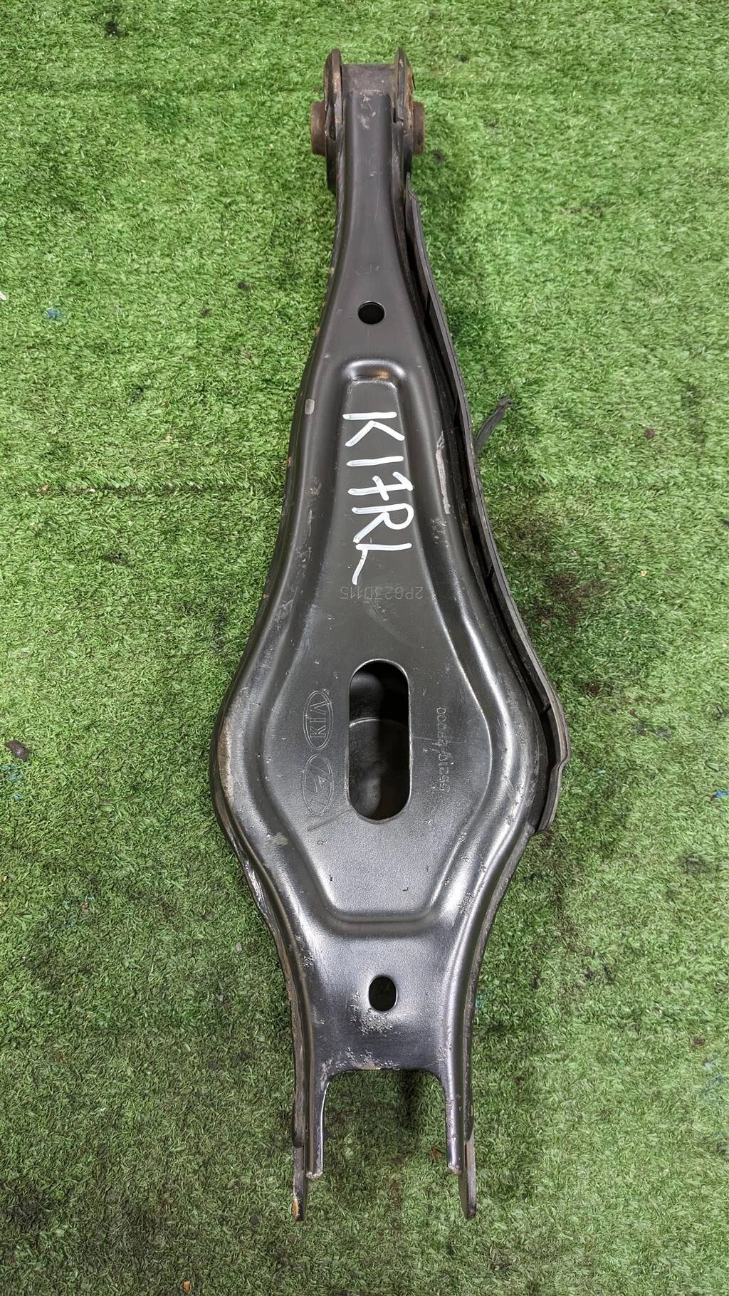 Рычаг задний подпружинный для KIA Sorento 2 (XM) 552102P100 от компании Авторазбор Моторист-НН - фото 1