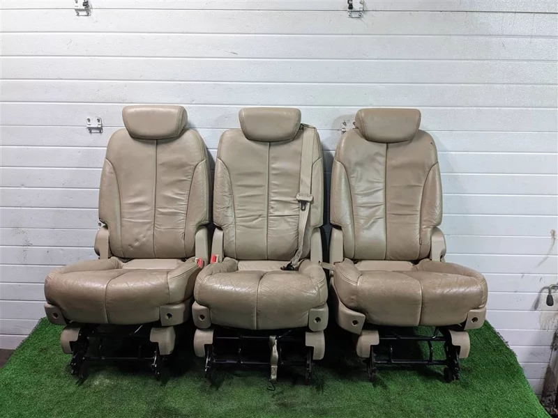 СиденьязадниекомплектдляKIACarnival894004D220CS2