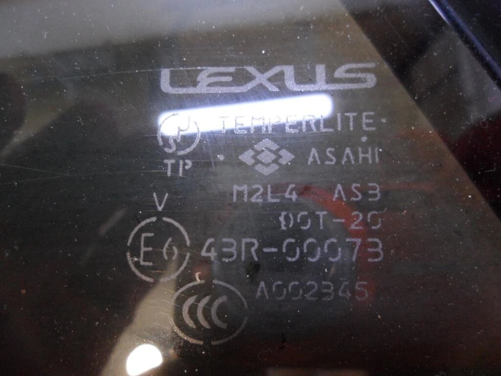 Стекло (форточка) заднее левое для Lexus RX300 (MCU35) 6812448110 от компании Авторазбор Моторист-НН - фото 1