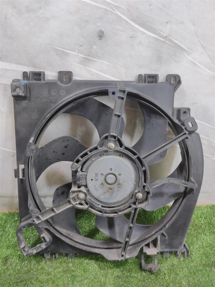 Вентилятор охлаждения ДВС для Renault Clio 3 7701068310 от компании Авторазбор Моторист-НН - фото 1