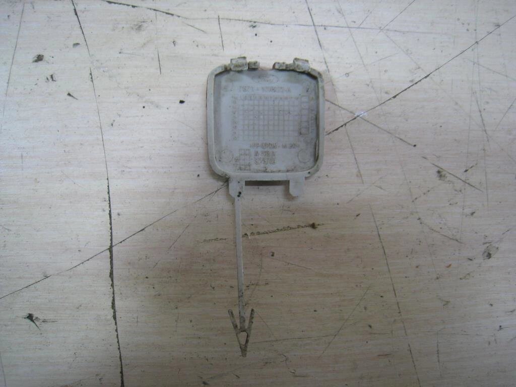 Заглушка буксировочного крюка для Ford Mondeo 4 (CA2) 1483967 от компании Авторазбор Моторист-НН - фото 1