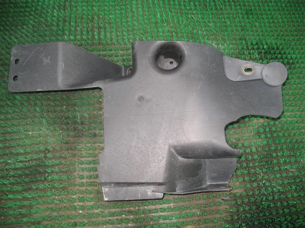 Защита троса ручника левая для Mazda 3 (BL) BP4K56121D от компании Авторазбор Моторист-НН - фото 1