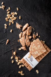 Шоколад со вкусом соленой карамели с арахисом 30 гр