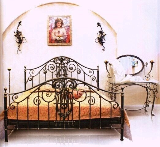 Кованая мебель - Кровать от компании Ковка-Трейд - фото 1