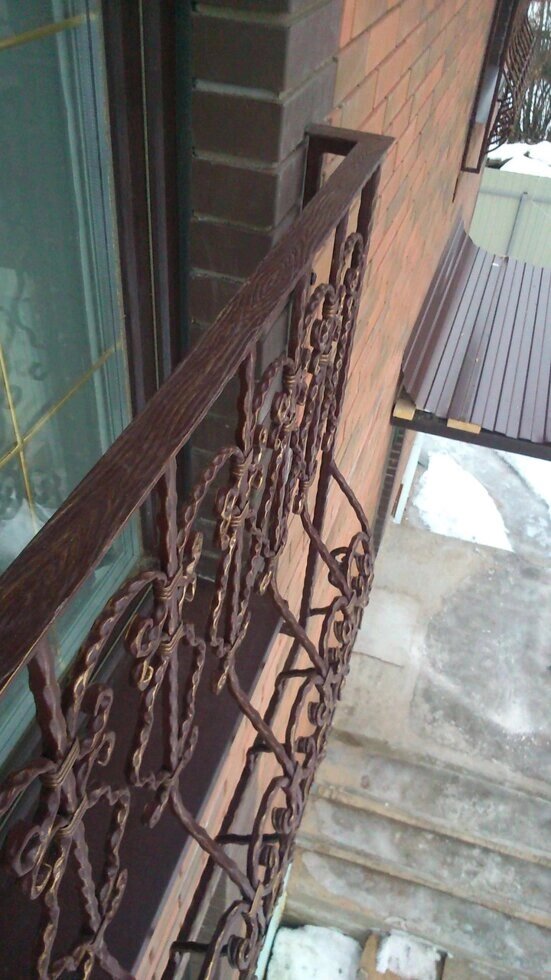 Кованый балкон коричневый от компании Ковка-Трейд - фото 1