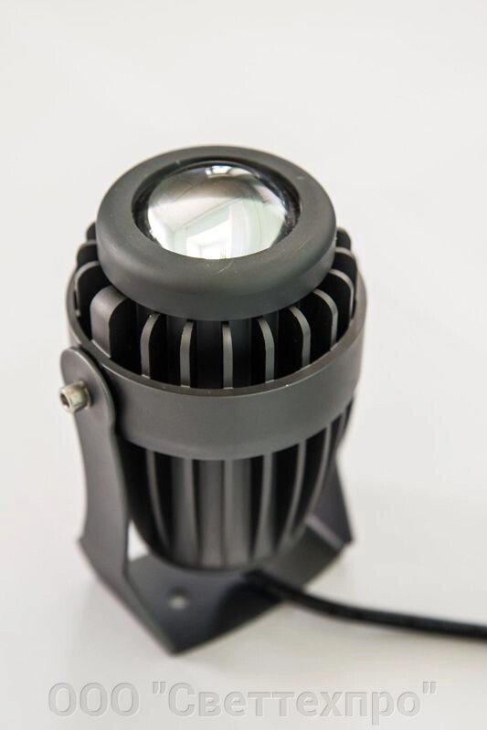 Светодиодный прожектор Линза 10 Вт 5° - преимущества