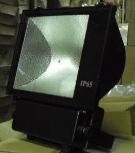 Алюминиевый симметричный прожектор в сборе с ПРА под металлогалогенную лампу 400W, без лампы