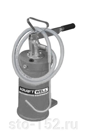 Нагнетатель масла с ручным приводом 5 л KraftWell KRW1795 от компании Дилер-НН - оборудование и инструмент для автосервиса и шиномонтажа - фото 1
