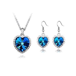 Комплект с кристаллами Swarovski "Сердце океана" мини: подвеска на цепочке + серьги
