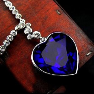 Ожерелье с кристаллами Swarovski "Сердце океана (сапфир)"