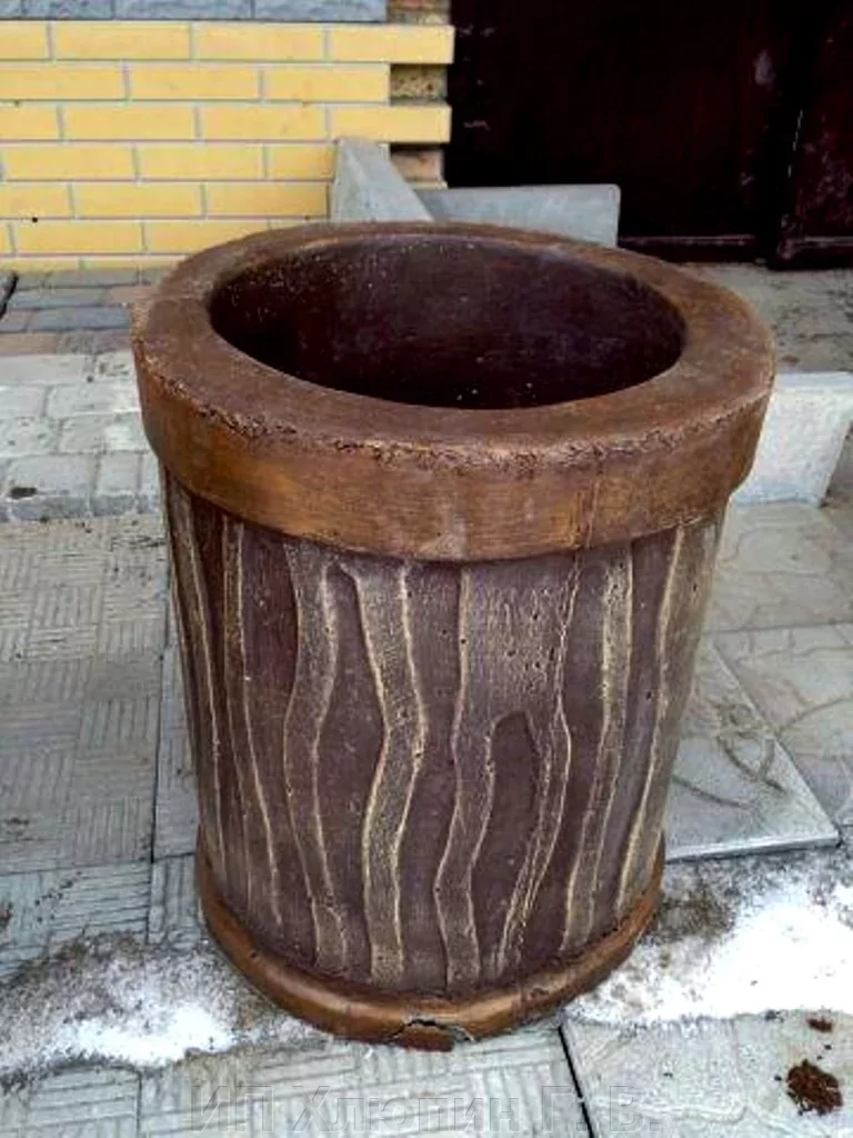 Что лучше: урны из бетона или металла? Сравнение долговечности и стоимости - фото pic_022d3cc68e996a9991cfe4346ebea0fe_1920x9000_1.webp