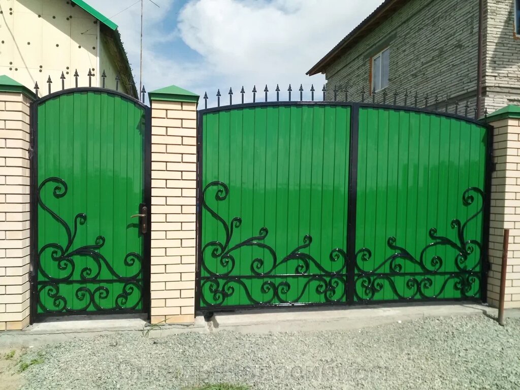Ворота кованые распашные. от компании ОградыНовосибирск - фото 1