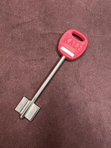 КАЛЕ KALE KILIT 60 мм. красная ручка ( флажковый ключ )