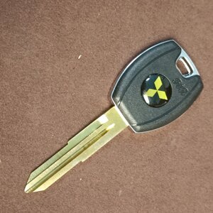 Корпус ключа MIT 8DP под чип желтый логотип