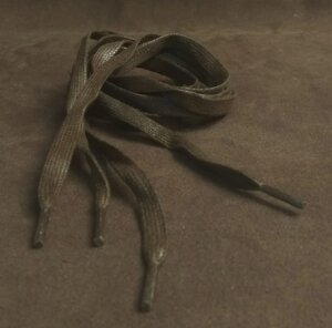Шнурки плоские вощенные 8мм 120см темно-коричневый