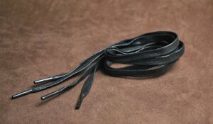 Шнурки плоские вощенные 8мм 70см черный
